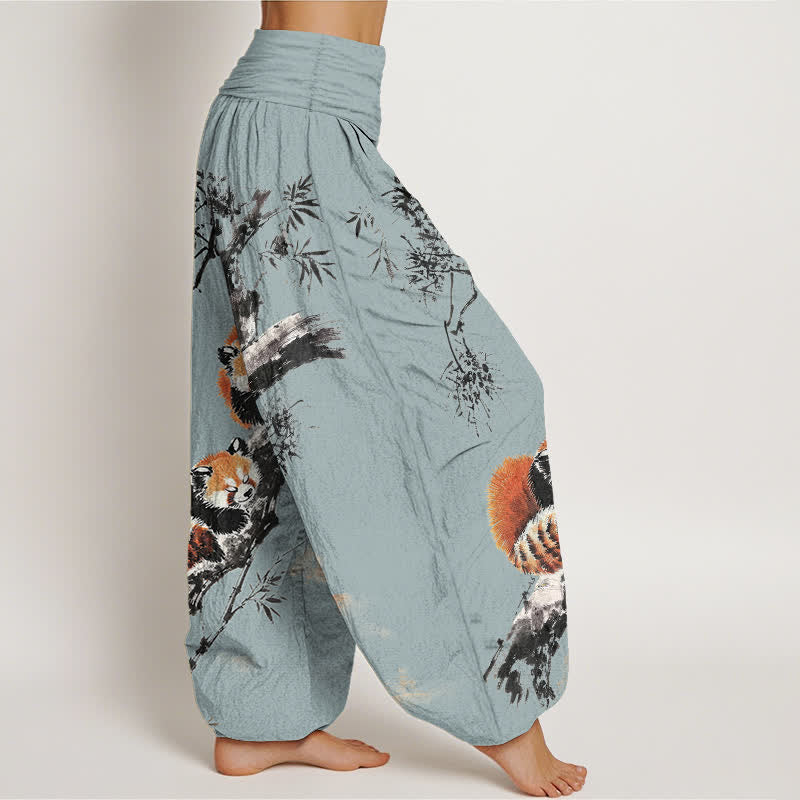 Buddha Stones Pantaloni harem da donna in cotone con stampa panda rosso e motivo bambù, con elastico in vita. - image 10