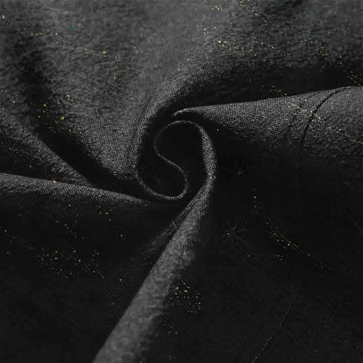 Buddha Stones Kimono da uomo in cotone con motivo a onde dorate e stampa gru, aperto sul davanti. - image 5