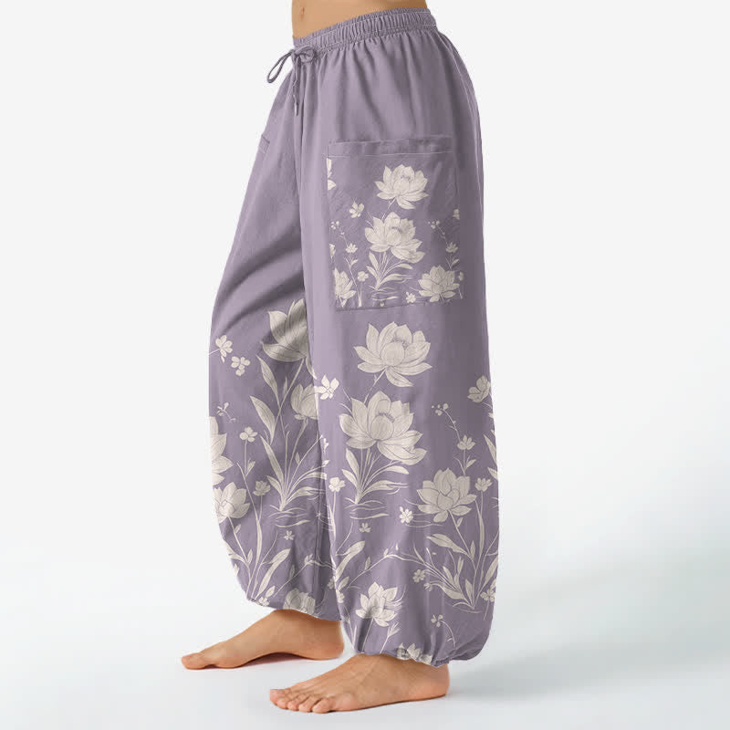Buddha Stones Pantaloni harem da donna in cotone con motivo vintage a fiori di loto, vita elasticizzata e tasche laterali. - image 1