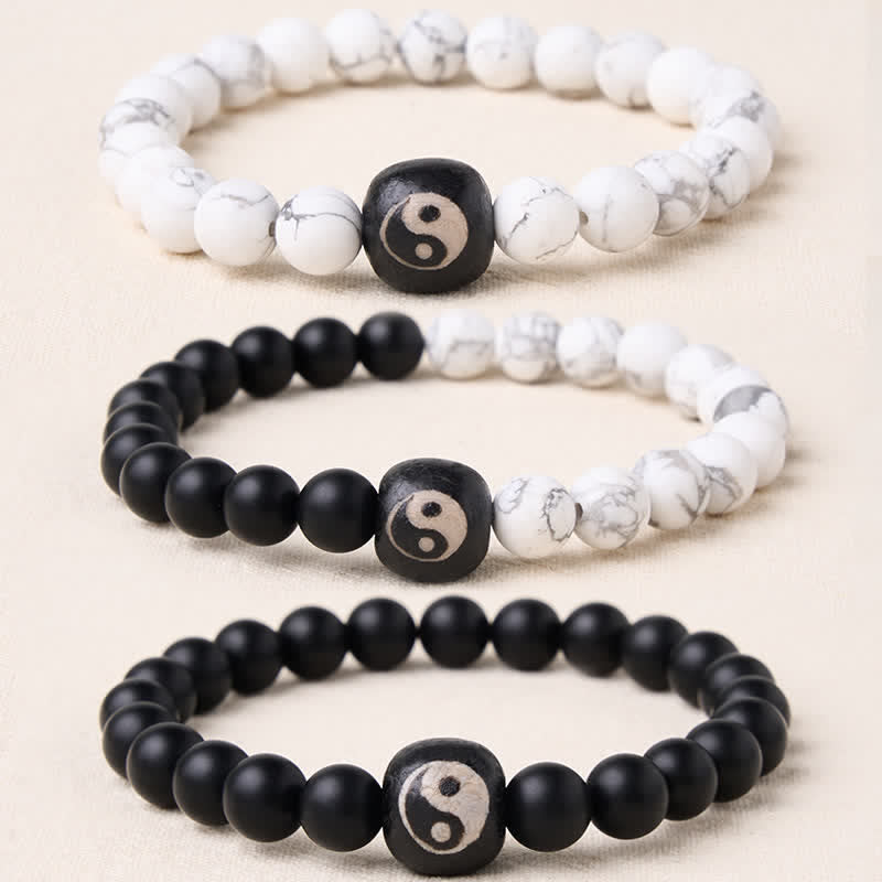 Buddha Stones Bracciale rotondo con perline in onice nera, turchese bianco e simbolo Yin Yang, equilibrio Yin Yang. - image 0