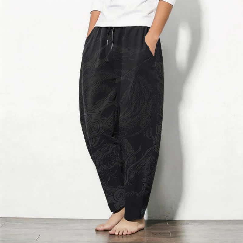 Buddha Stones Pantaloni da uomo affusolati con coulisse e tasche, in puro cotone, con motivo a onde del drago mistico. - image 1