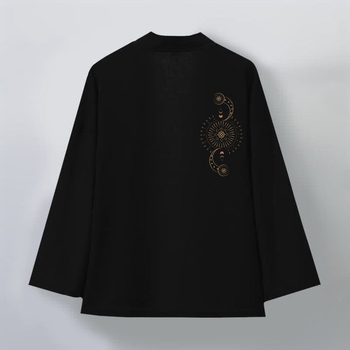 Buddha Stones Kimono da uomo in cotone con apertura frontale e motivo a fasi lunari e sole. - image 8