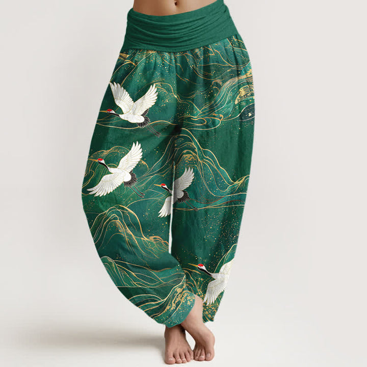 Buddha Stones Pantaloni harem da donna in cotone con motivo a gru e montagne orientali, con elastico in vita. - Verde studentesco - US16, UK/AU20, EU48 (3XL) - image 0