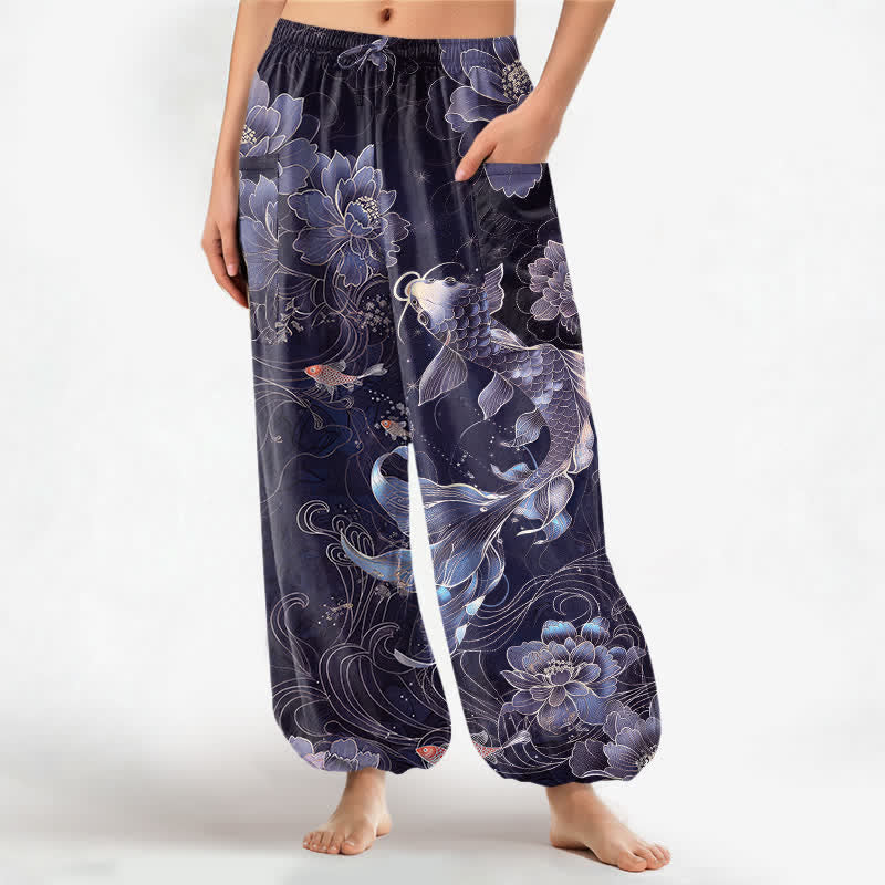 Buddha Stones Pantaloni harem da donna in cotone con elastico in vita e motivo artistico di carpe koi e peonie, con tasche laterali. - Indaco - US16, UK/AU20, EU48 (3XL) - image 10