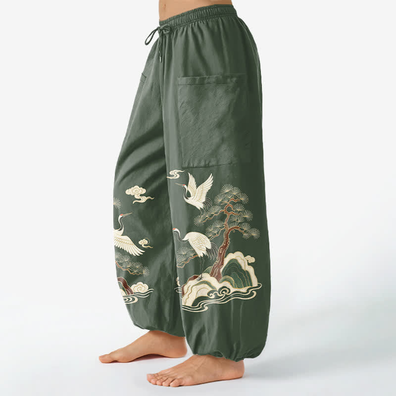 Buddha Stones Pantaloni harem da donna in cotone con motivo a gru e pino orientale, vita elasticizzata e tasche laterali. - image 8