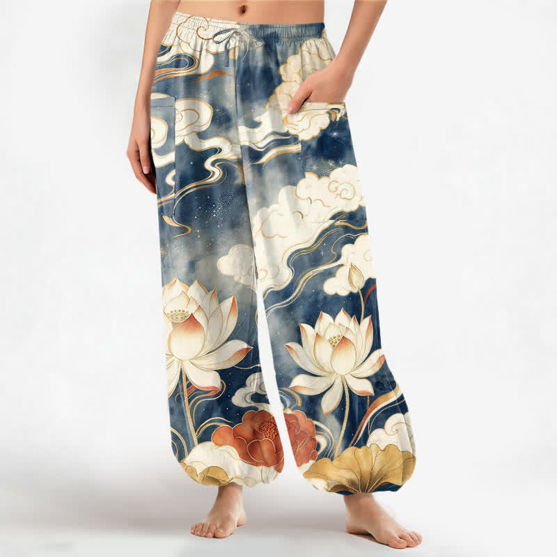 Buddha Stones Pantaloni harem da donna in cotone con motivo orientale di loto e nuvole, vita elasticizzata e tasche laterali. - Marina - US16, UK/AU20, EU48 (3XL) - image 0