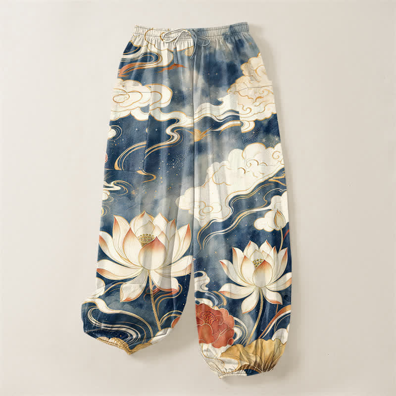 Buddha Stones Pantaloni harem da donna in cotone con motivo orientale di loto e nuvole, vita elasticizzata e tasche laterali. - image 3