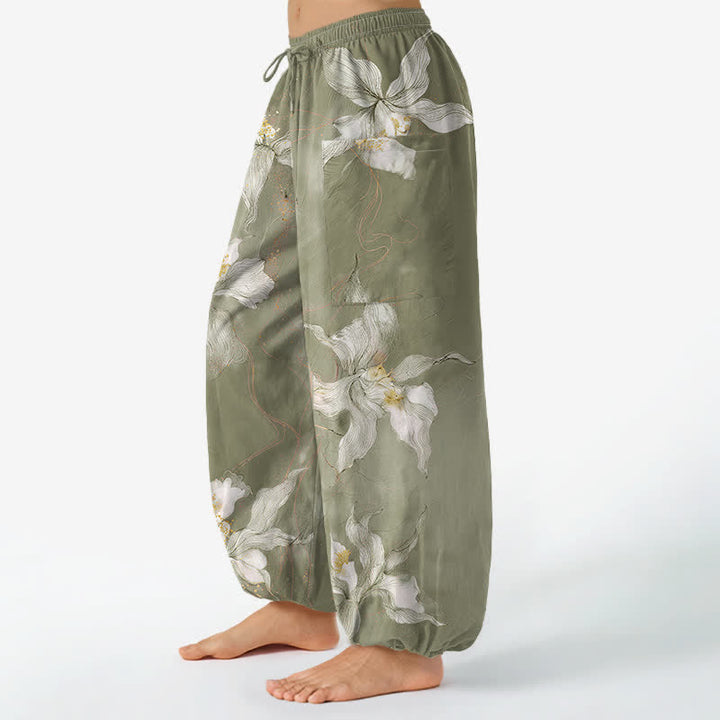 Buddha Stones Pantaloni harem da donna in cotone vintage bianco con fantasia floreale e vita elasticizzata, con tasche laterali. - image 11