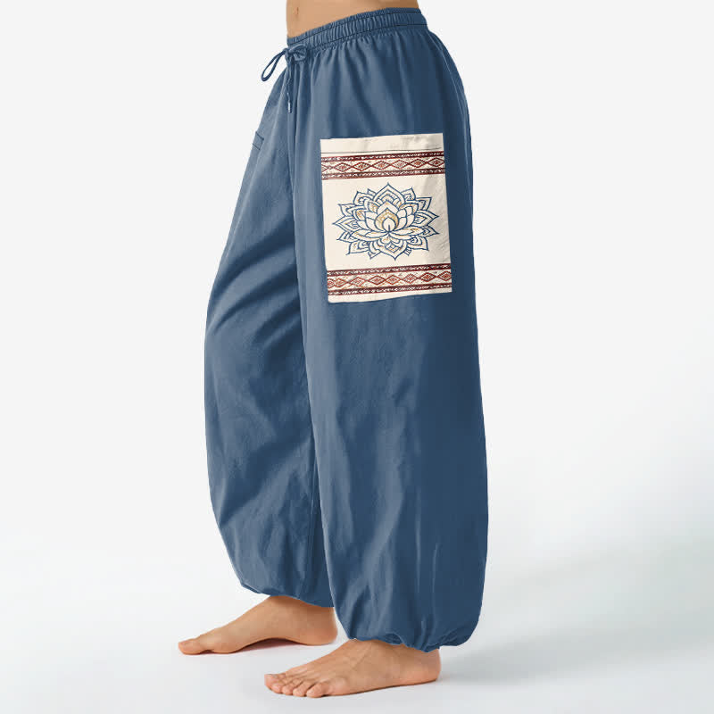Buddha Stones Pantaloni harem da donna in cotone stile bohémien con motivo mandala di loto e vita elasticizzata, con tasche laterali. - image 1