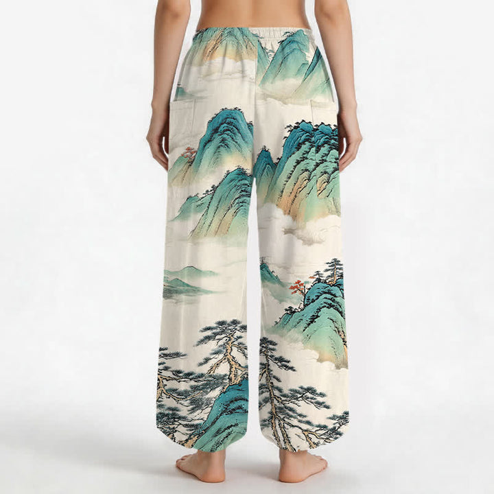 Buddha Stones Pantaloni harem da donna in cotone con elastico in vita e motivo paesaggistico di pini e montagne, con tasche laterali. - image 2