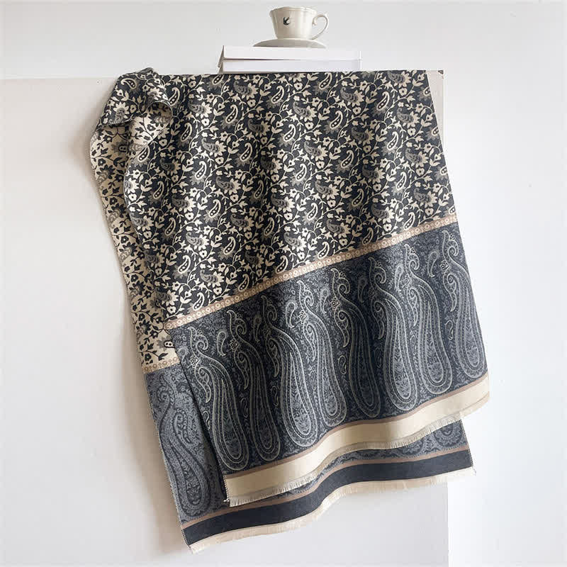 Buddha Stones Sciarpa reversibile con motivo floreale paisley a tralci, ideale per primavera e autunno. - Grigio tenue - 180*65 cm - image 6