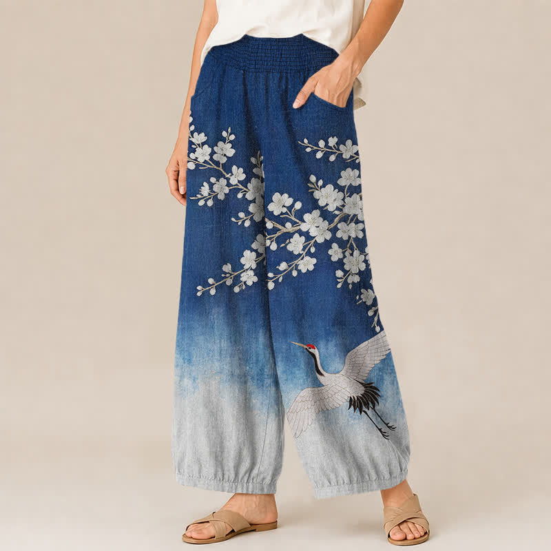 Buddha Stones Pantaloni harem da donna in cotone con motivo a gru orientale e fiori di pruno, plissettati e vita elasticizzata, con tasche. - image 1