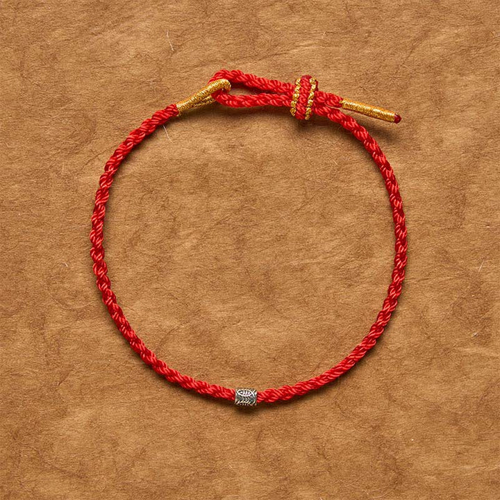 Buddha Stones Bracciale di protezione con carpa koi in argento sterling 925 con cordino rosso - image 1