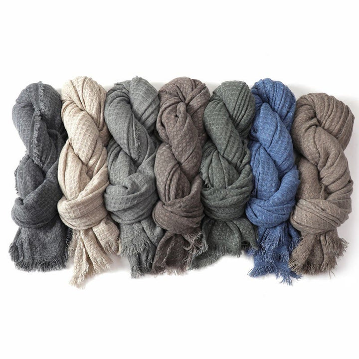 Sciarpa avvolgente da uomo con nappe e texture effetto Buddha Stones, ideale per autunno/inverno. - image 16