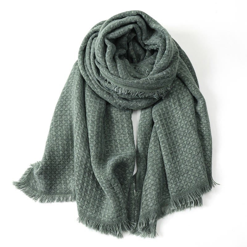 Sciarpa avvolgente da uomo con nappe e texture effetto Buddha Stones, ideale per autunno/inverno. - Verde mare medio - image 8