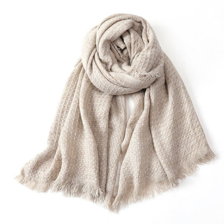 Sciarpa avvolgente da uomo con nappe e texture effetto Buddha Stones, ideale per autunno/inverno. - Beige - image 12