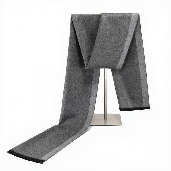 Sciarpa da uomo avvolgente con nappe e motivo a righe urbane, ideale per l'autunno e l'inverno, con motivo Buddha Stones. - Grigio chiaro - image 19