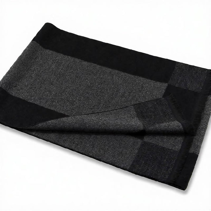 Sciarpa da uomo classica autunno/inverno Buddha Stones a quadri grigi con frange, comoda e accogliente. - image 13