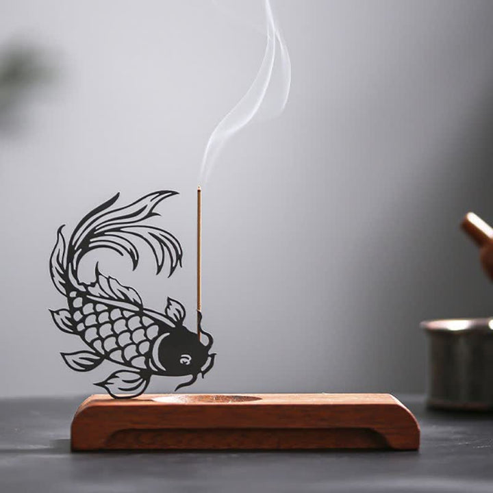 Buddha Stones Bruciatore di incenso Zen con base in legno a forma di carpa koi. - Testa in giù, pesce koi, base lunga - image 2