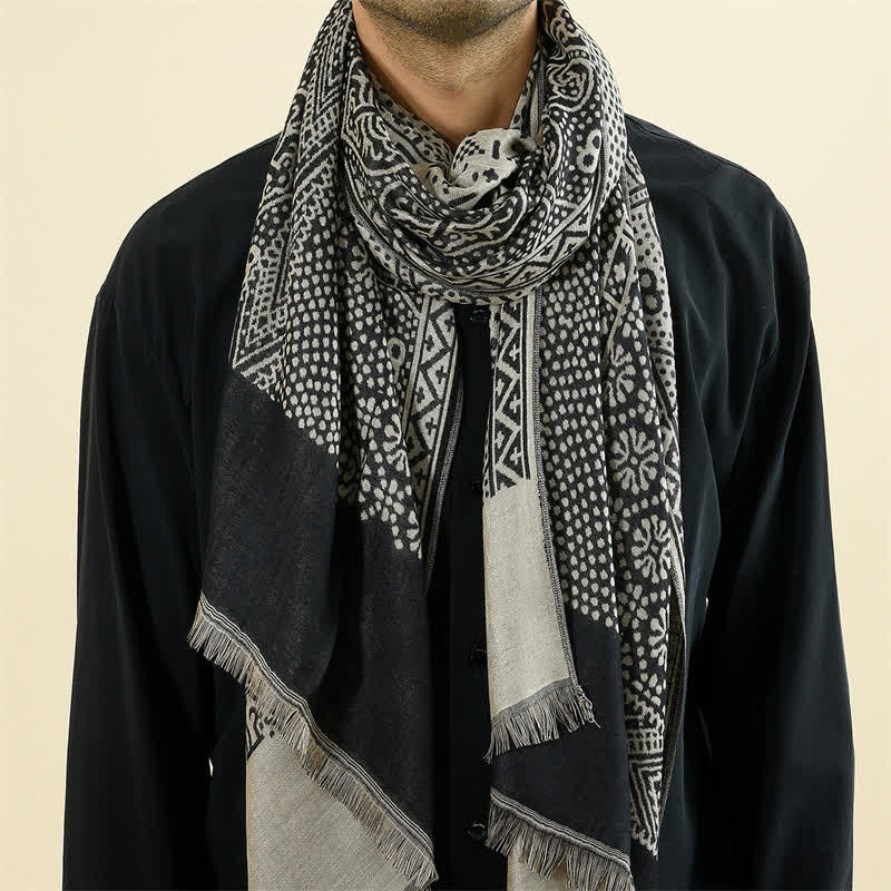 Sciarpa da uomo reversibile, accogliente, con motivo geometrico paisley e nappe, ispirata Buddha Stones, ideale per l'autunno e l'inverno. - image 9