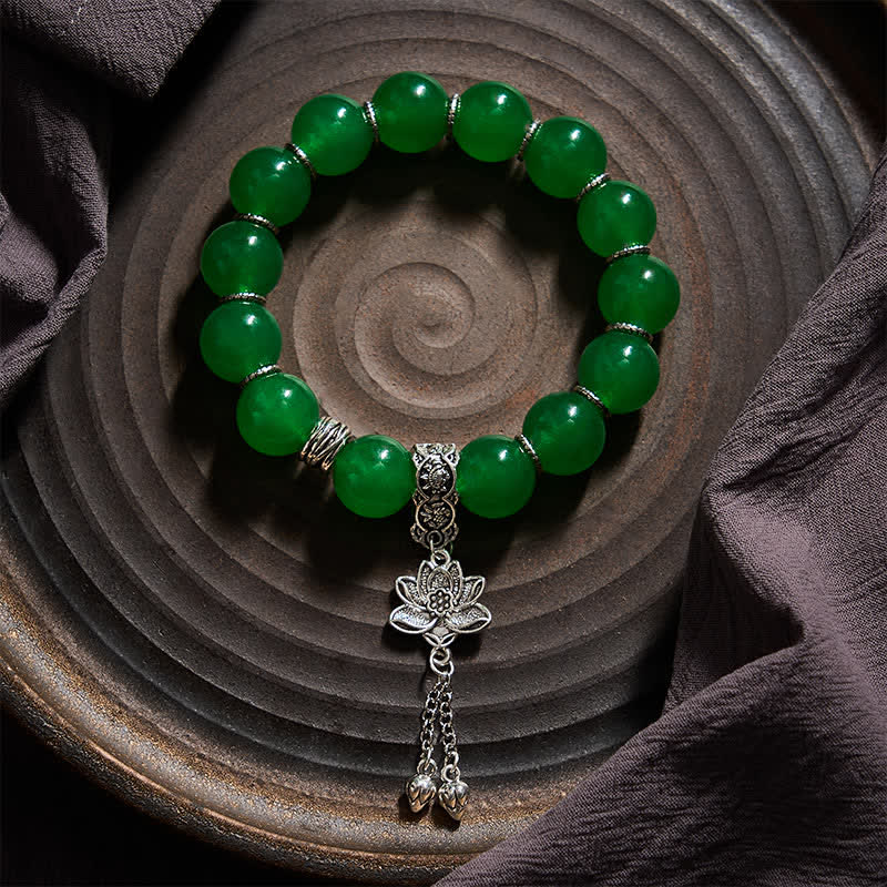 Buddha Stones Bracciale protettivo con perline di giada e quarzite verde naturale con ciondolo a forma di loto. - image 1