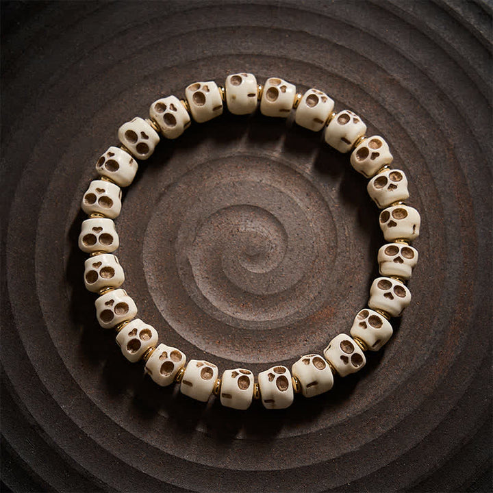 Buddha Stones Braccialetto con perline d'osso tibetane, motivo "Signore dei Cadaveri" e teschio della foresta, per protezione e coraggio. - image 1