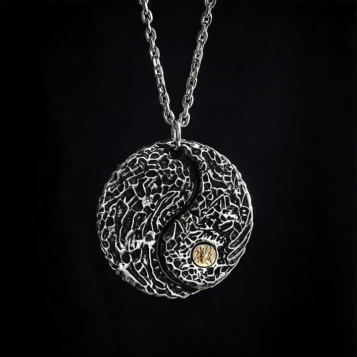 Buddha Stones Collana con ciondolo rotondo in rame con simbolo Yin Yang e bilancia incisa. - image 4