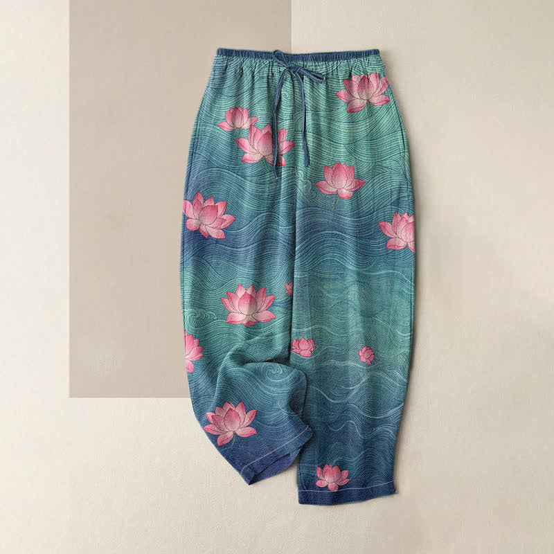 Buddha Stones Pantaloni da donna in puro cotone con elastico in vita e tasche, fantasia a loto sfumata. - SteelBlue - US16, UK/AU20, EU48 (3XL) - image 0