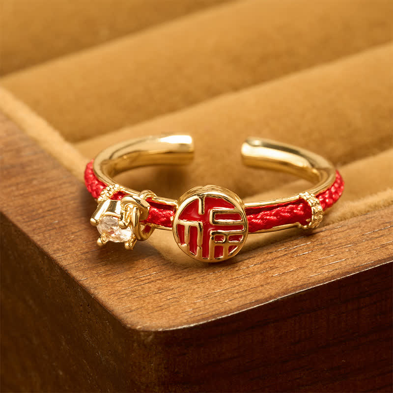 Buddha Stones Anello aperto rotondo con stringa rossa e personaggio Fu Fortuna - Anello in oro (taglia US8) - image 0