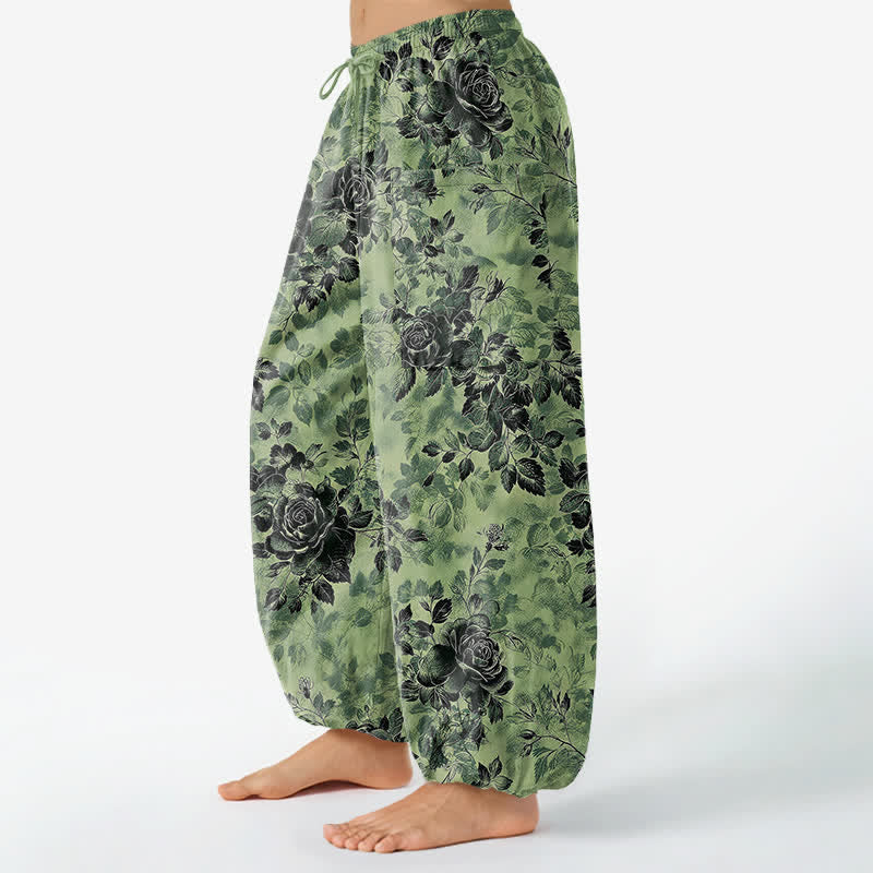 Buddha Stones Pantaloni harem da donna in cotone vintage con fantasia floreale nera, vita elasticizzata e tasche laterali. - image 1
