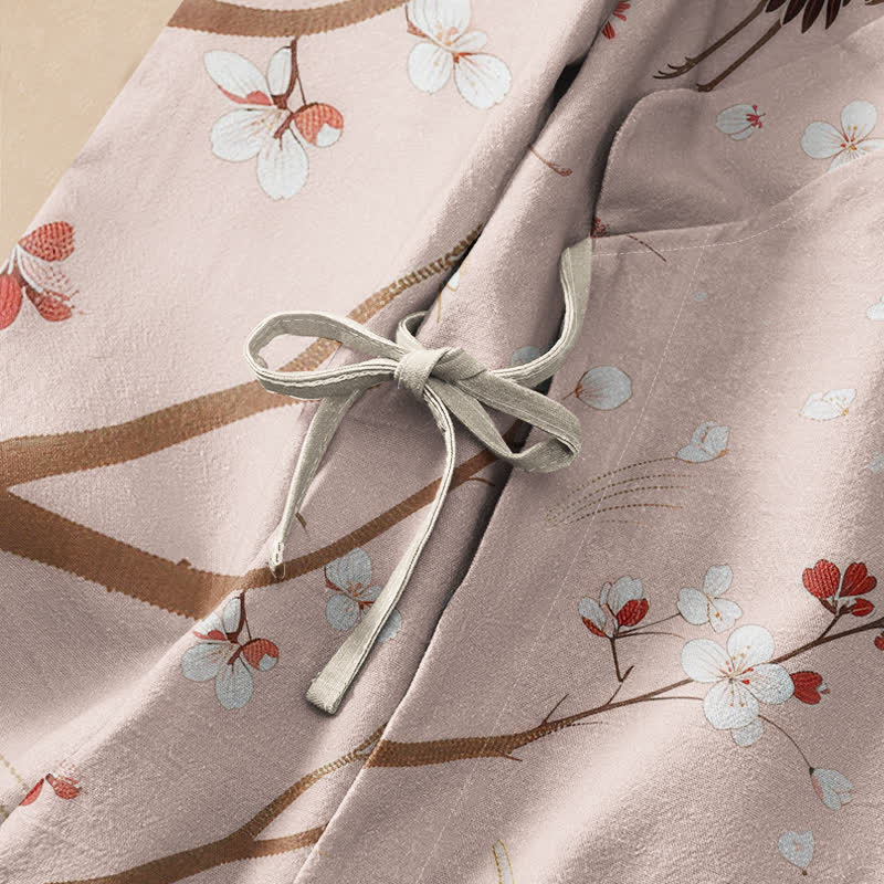 Kimono da donna a maniche lunghe con scollo a V e allacciatura, in cotone con stampa di gru e fiori di pruno e motivo Buddha Stones. - image 3