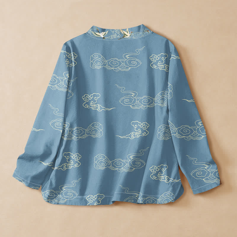 Buddha Stones Camicia da donna a maniche lunghe con scollo a V e allacciatura, stampa "Gru di buon auspicio e nuvole", in cotone. - image 1