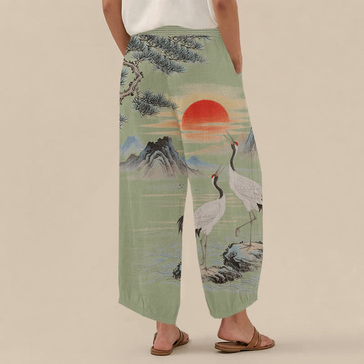 Buddha Stones Pantaloni harem da donna in cotone con stampa paesaggio, gru e sole, pieghe e vita elasticizzata, con tasche. - image 8