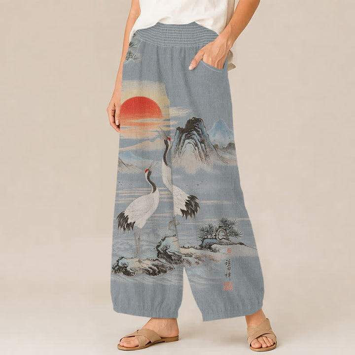 Buddha Stones Pantaloni harem da donna in cotone con stampa paesaggio, gru e sole, pieghe e vita elasticizzata, con tasche. - image 11
