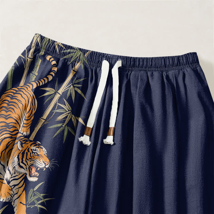 Buddha Stones Pantaloni harem da uomo in puro cotone con coulisse e tasche, fantasia tigre e bambù. - image 15