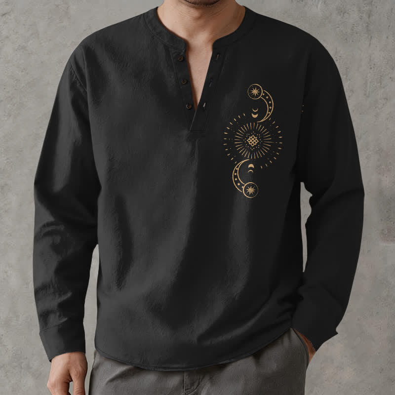 Buddha Stones Camicia da uomo a maniche lunghe con scollo a V e bottoni, in cotone, con motivo celeste sole e luna. - image 1