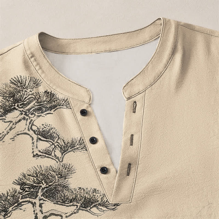 Buddha Stones Camicia da uomo a maniche lunghe con scollo a V e bottoni, stampa paesaggio con pini e montagne, in cotone. - image 11