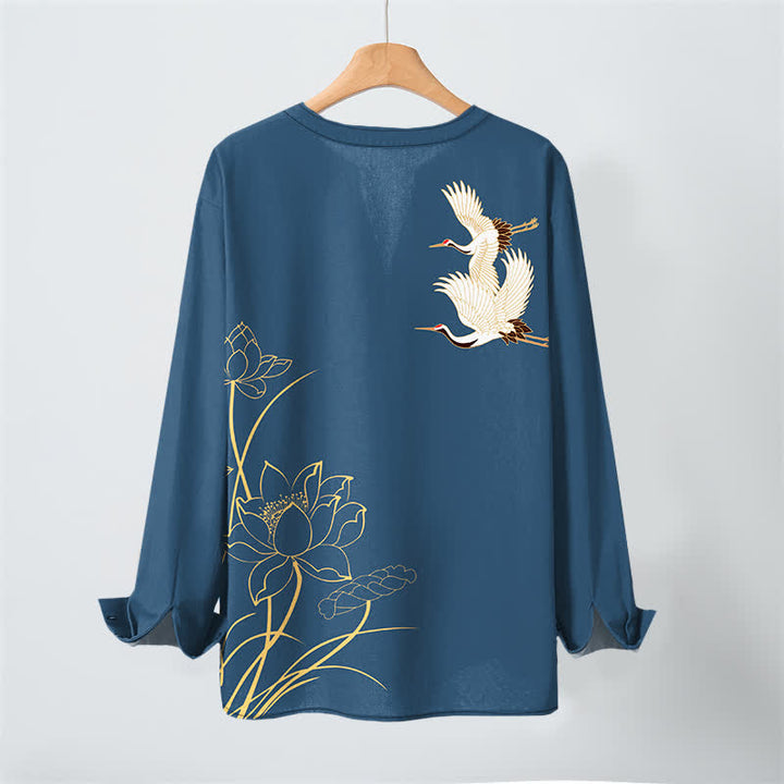 Buddha Stones Camicia da uomo a maniche lunghe con scollo a V e bottoni, in cotone con motivo a loto e gru. - image 3