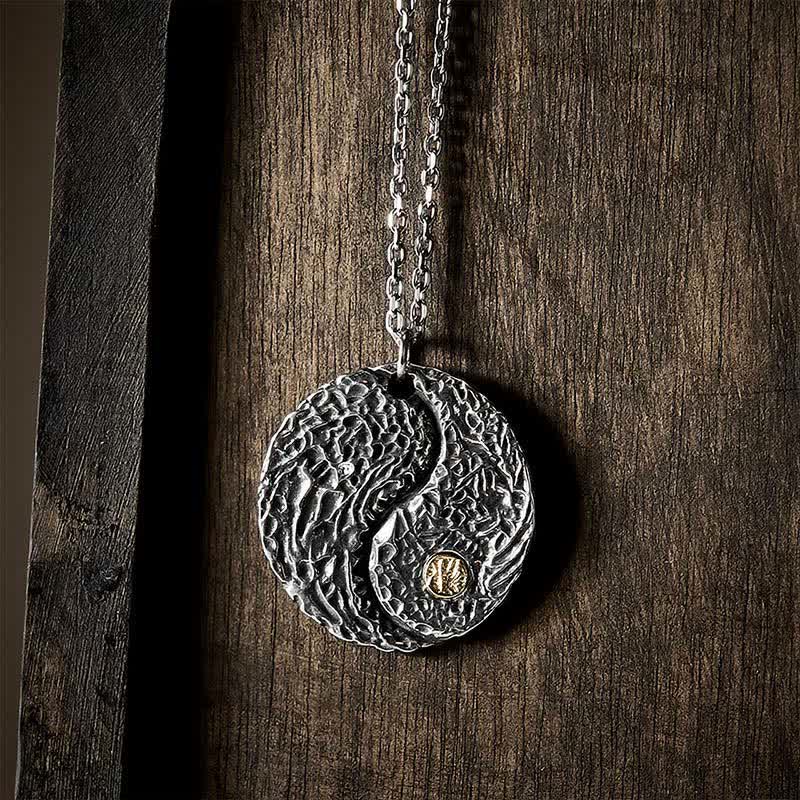 Buddha Stones Collana con ciondolo rotondo in rame con simbolo Yin Yang e bilancia incisa. - Yin Yang (Equilibrio ♥ Armonia) - image 0