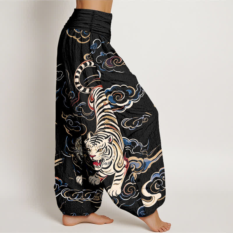 Buddha Stones Pantaloni harem da donna in cotone con motivo tigre orientale e nuvola portafortuna, con elastico in vita. - image 1