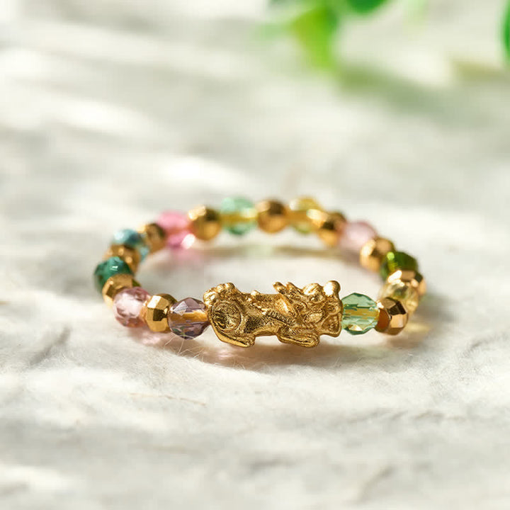 Buddha Stones Anello mini elastico con perline Pi Xiu in rame sfaccettato multicolore per ricchezza ed energia - Corrisponde alle taglie americane 6-8 (52-55 mm) - image 0