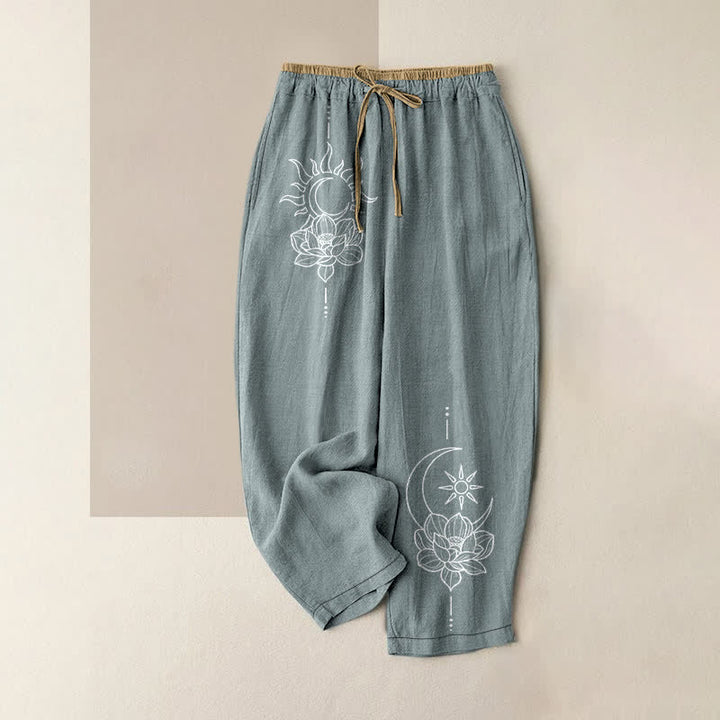 Buddha Stones Pantaloni da donna in puro cotone con elastico in vita e tasche, fantasia Zen Lotus. - Azzurro chiaro - US16, UK/AU20, EU48 (3XL) - image 0