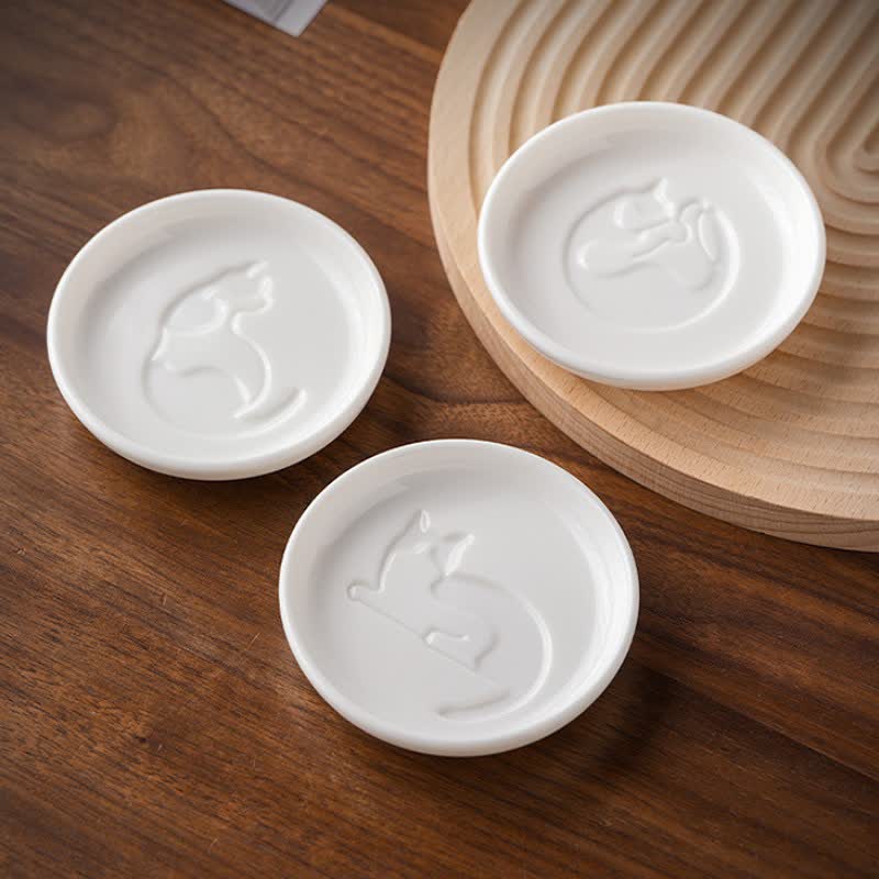 Buddha Stones Elegante piattino rotondo in ceramica bianca con silhouette di gatto. - image 12