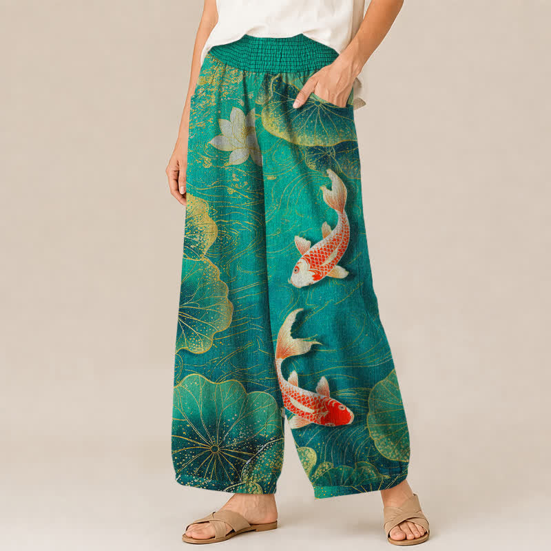 Buddha Stones Pantaloni harem da donna in cotone con motivo a loto rosso e pesci koi, vita elasticizzata e pieghe, con tasche. - image 1