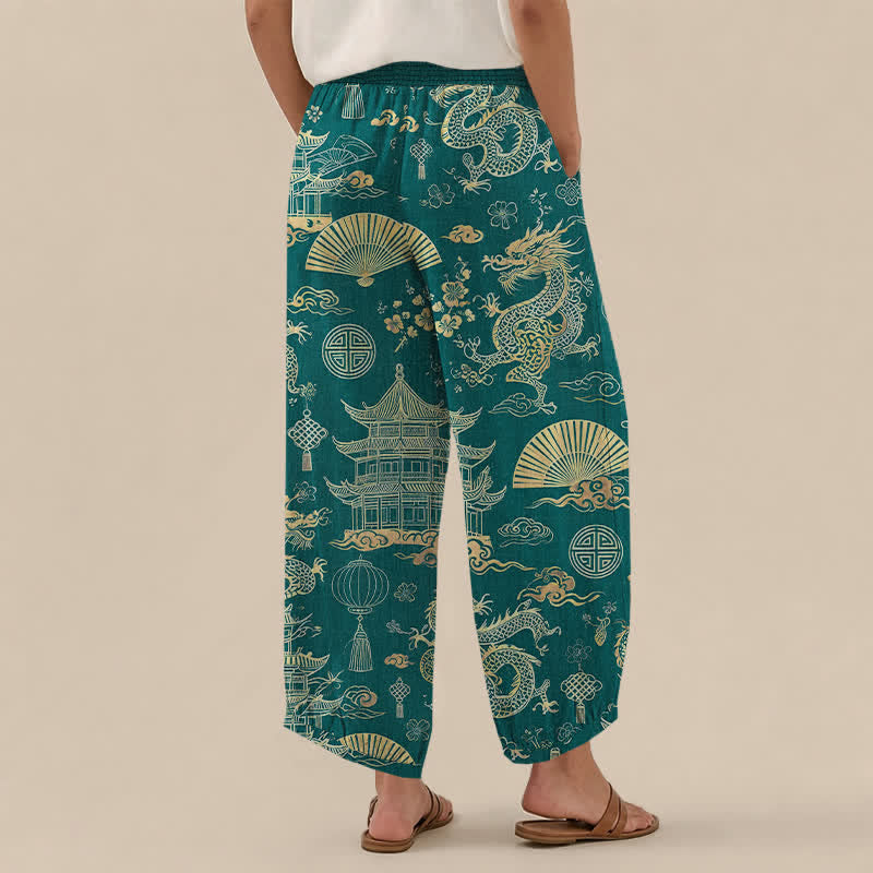 Buddha Stones Pantaloni harem da donna in cotone con motivo drago orientale, pieghe e vita elasticizzata, con tasche. - image 2