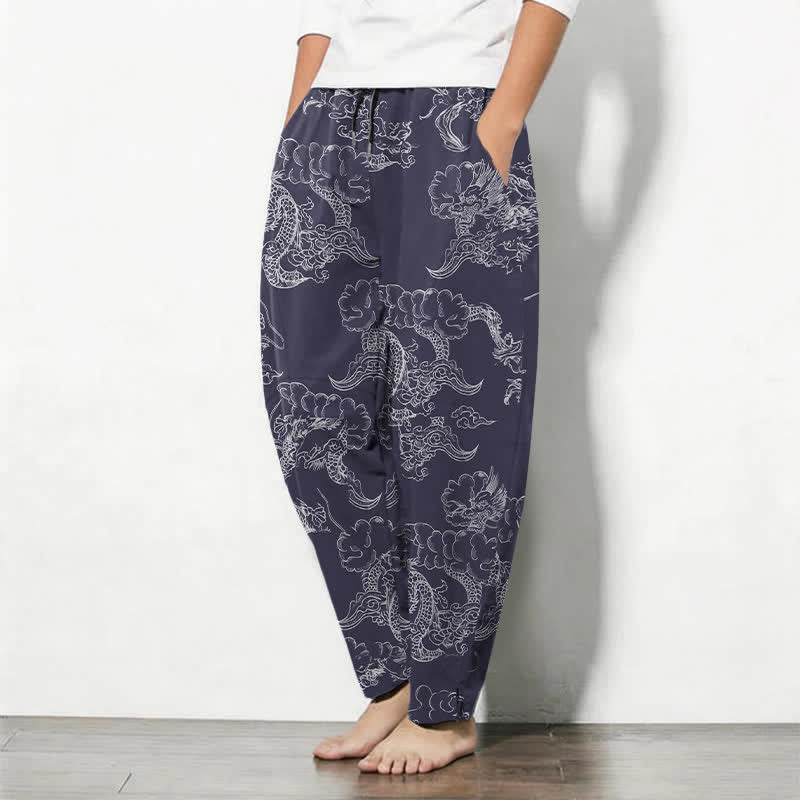 Buddha Stones Pantaloni da uomo affusolati con coulisse e tasche, in puro cotone, con motivo a vite e drago mitologico. - image 1