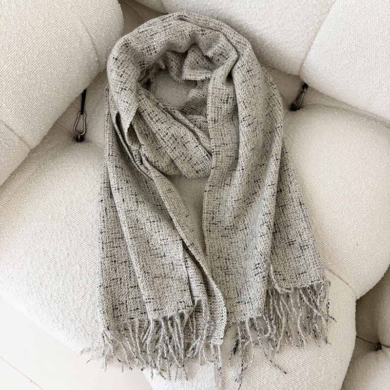 Buddha Stones Sciarpa da donna autunno/inverno dal design semplice e accogliente con nappine. - image 1