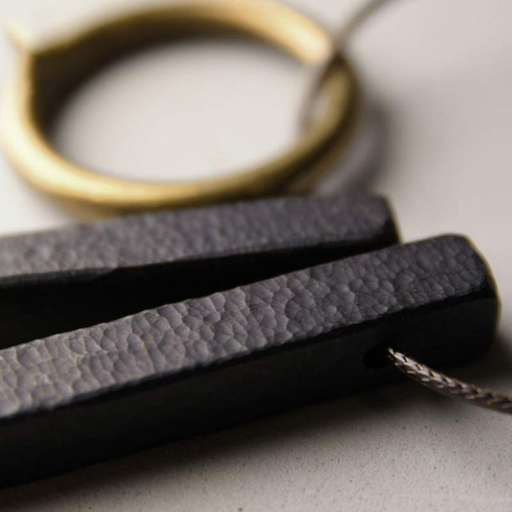 Collana con ciondolo in legno di ebano e cerchio zen Buddha Stones , illuminazione