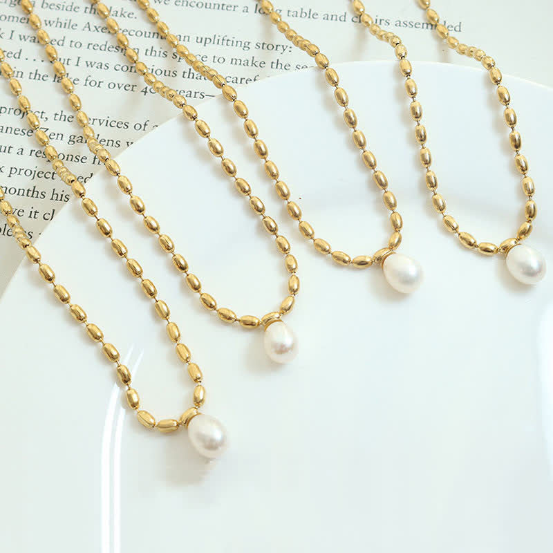 Collana con ciondolo di perle e perle della pace