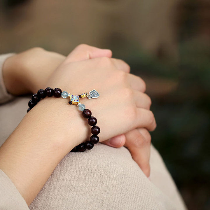 Bracciale Buddha Stones 925 Sterling Silver Indiano Piccola Foglia Sandalo Rosso Acquamarina Pieno di Stella d'Oro Cinese Nodo Benedizione Bracciale